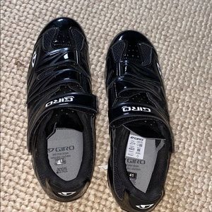 Cycling shoes